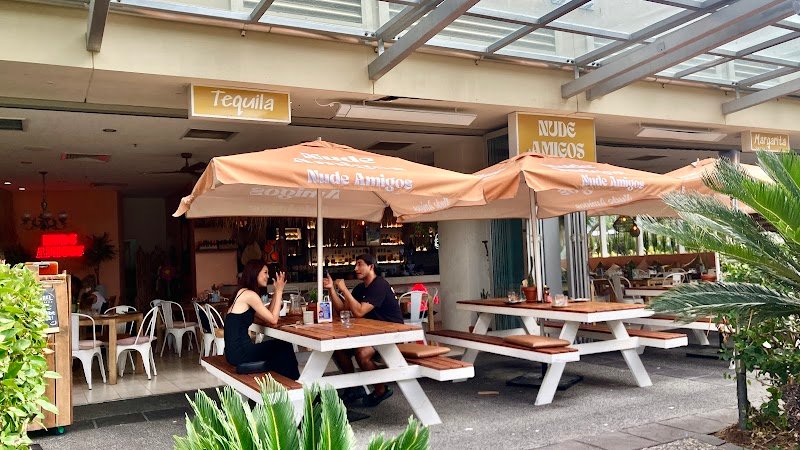 NUDE AMIGOS BROADBEACH photo 5