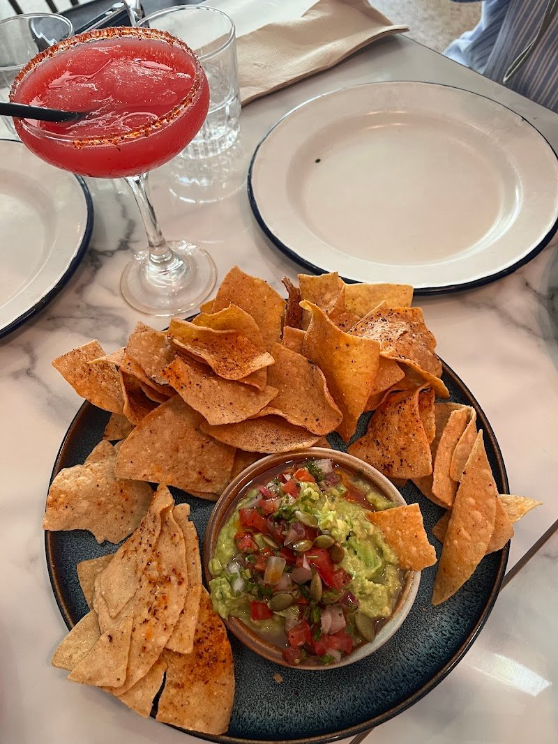 La Farmacia Sydney photo 3