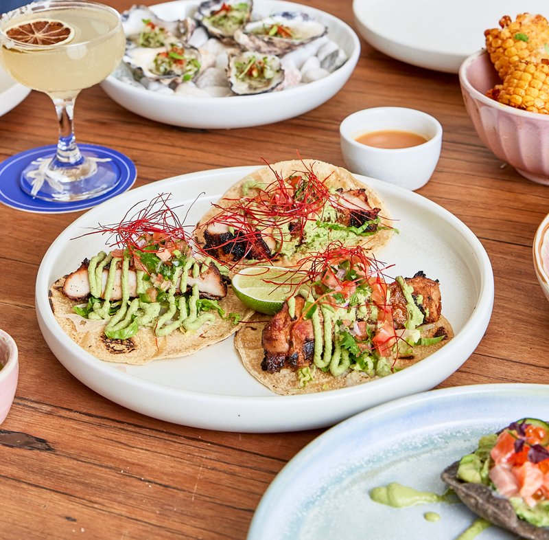 Four Hundred Bar & Kitchen photo 2