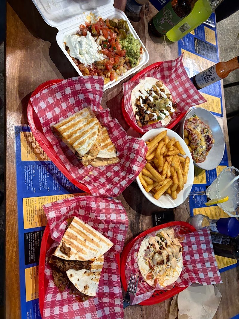 Hermanos En Cantina photo 4